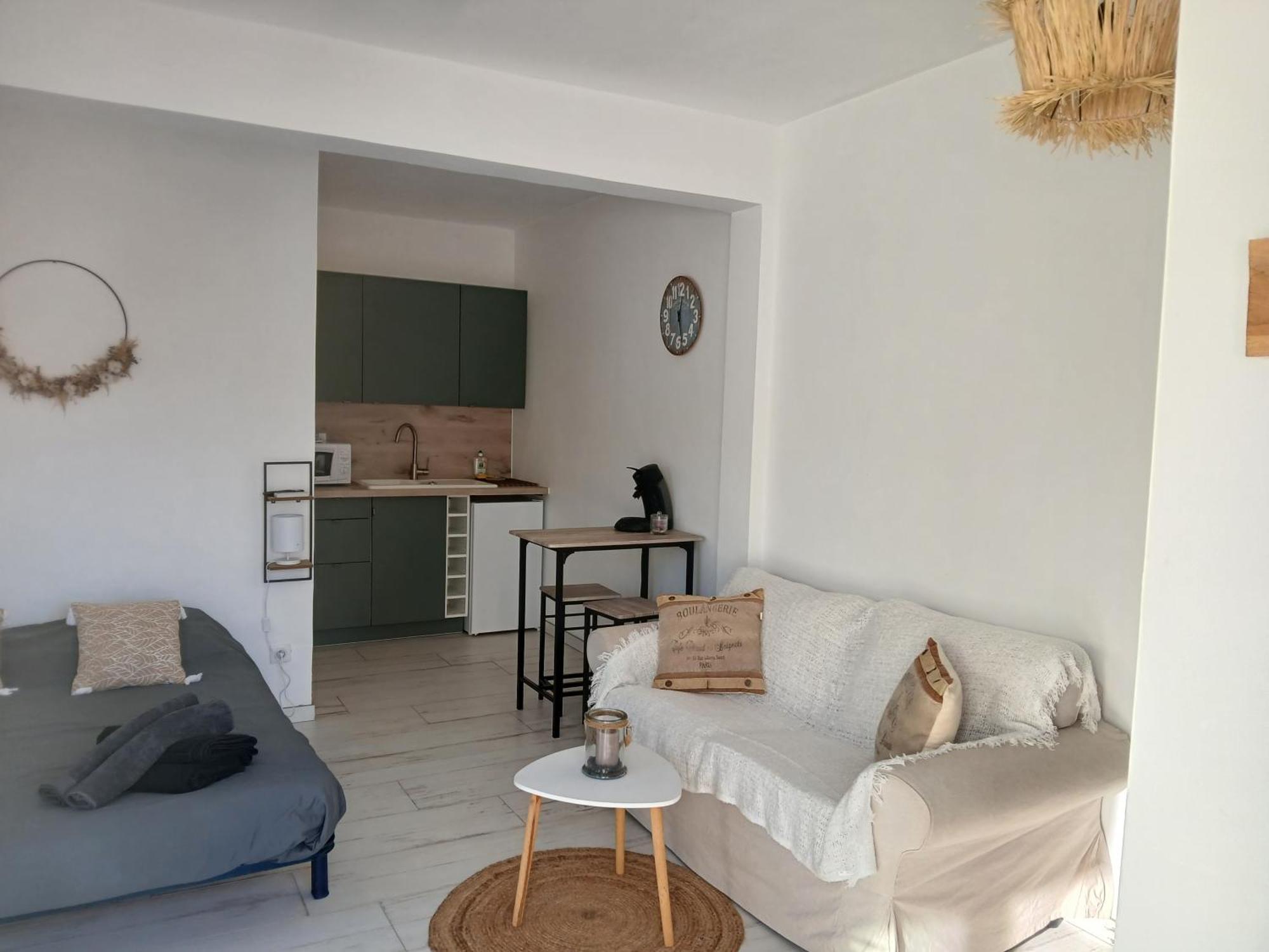 Maison Basalte Agde Εξωτερικό φωτογραφία