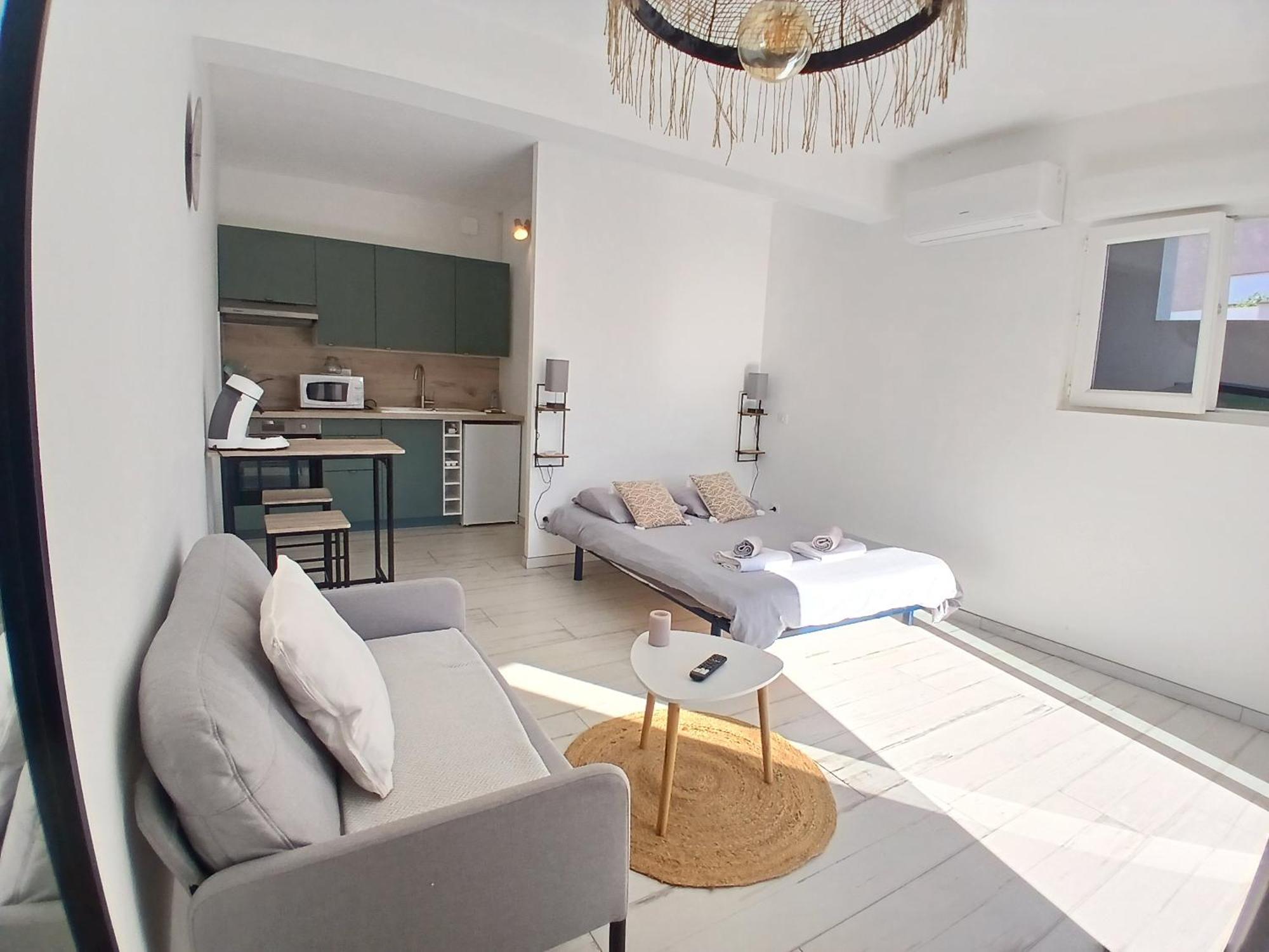 Maison Basalte Agde Εξωτερικό φωτογραφία